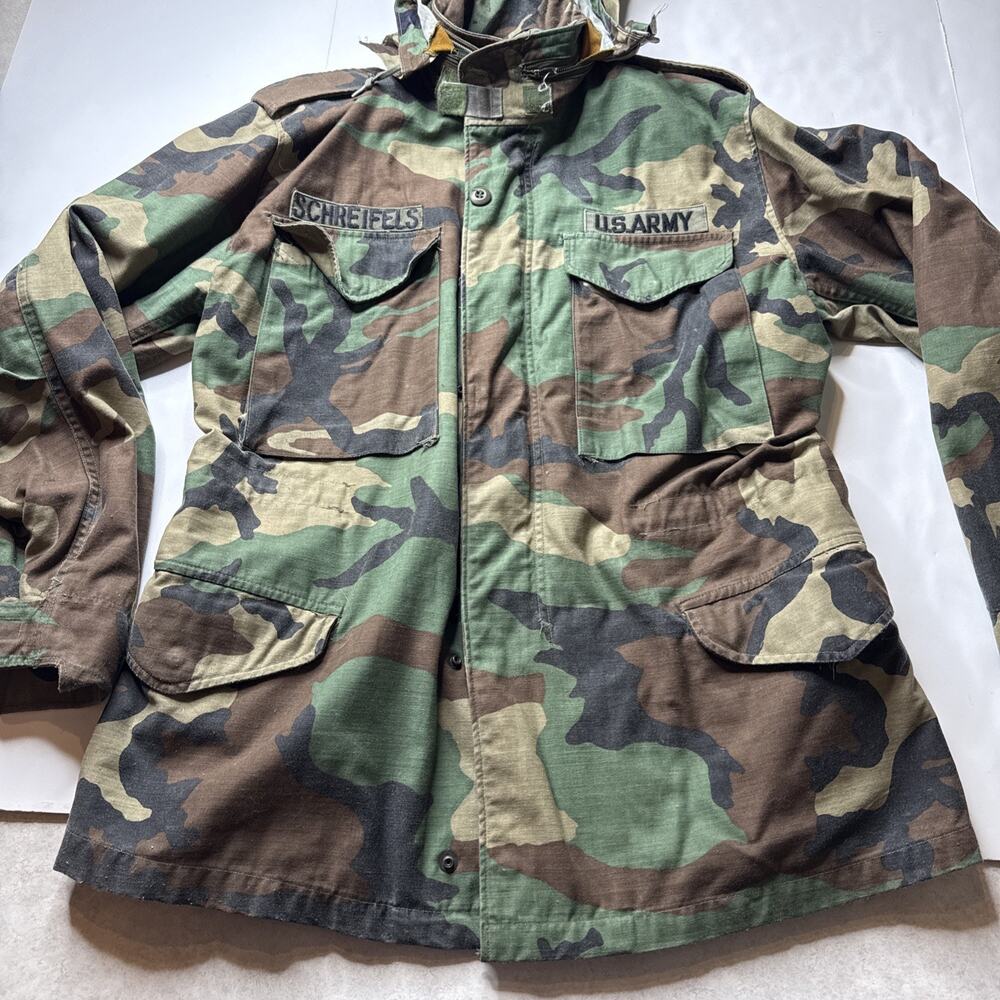 US Army jacket men Sz L Camo Broke Zip Snaps Hood Lined Hunting Vtg Woodland M81